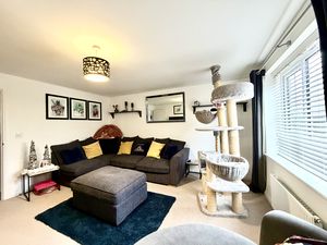 Living Room- click for photo gallery